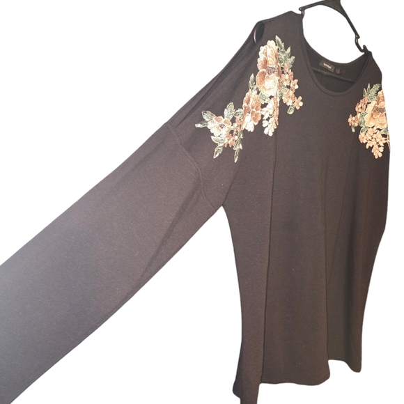Verve Ami Black Cold Shoulder Long Sleeve Top With Floral Embroidery, Size XL - Picture 6 of 10